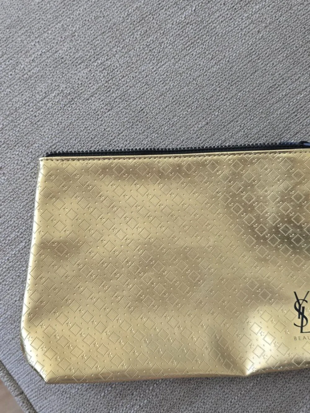 Cosmetic /Make-up Bags (lot of 6) New no tags Approx. 7.5